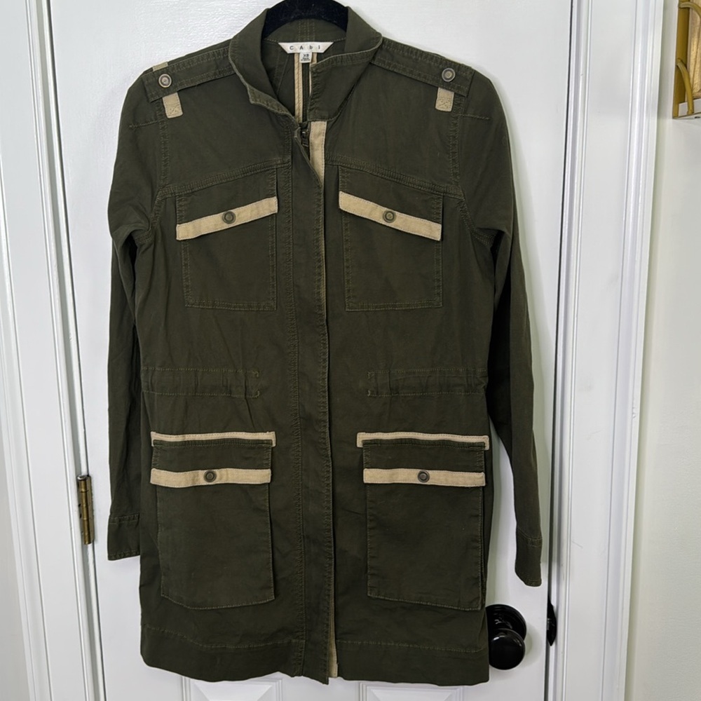CAbi Green Utility Jacket with Hood and Fitted Silhouette - Picture 10 of 10